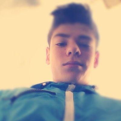 Mi padre me dijo,que la humildad es lo que vale ,y que perfecto solo es Dios.arriba tt.