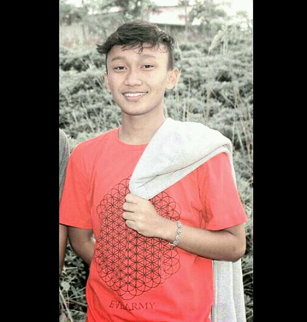 andikaMuhamad11's profile picture. Baris Of Straight