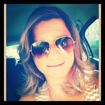 Algumas pessoas vão te amar pelo que você é, e outras, vão te odiar pelo mesmo motivo... Acostume-se... Eu ja me acostumei!!!