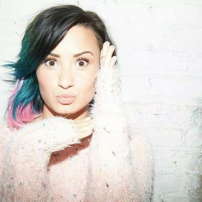 Directioner,Lovatic and swiftie