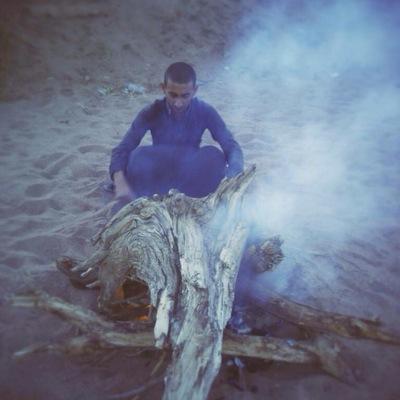 والعيون اللي تمناك يـ الحلم اليتيم ،
تحتريك بـ فارغ الصبـر كل أوقاتها”٠٥٣١٣٢٩٣١٤