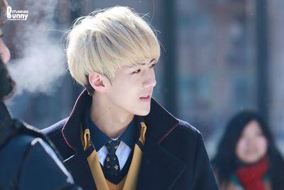 อันยองคับ .โค้งผมโอเซฮุนสุดหล่อเองครับ ผมพร้อมที่จะมาปล้นหัวใจของพวกคนแล้ว แล้วพวกคุณล่ะคับพร้อมที่จะมอบหัวใจให้ผมหรือยัง.....