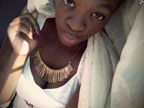 Fashion Fanatic||Local Presenter||Vintage Queen||Vin'Ash clothing Photographer
