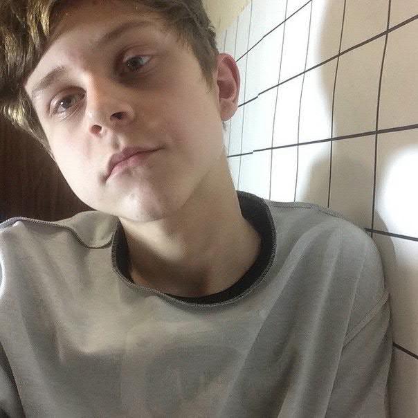 lol_nelol's profile picture. 