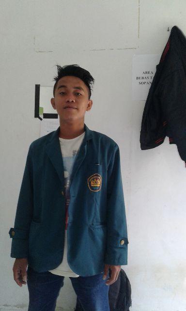 emonhangga's profile picture. Ayupurwantari