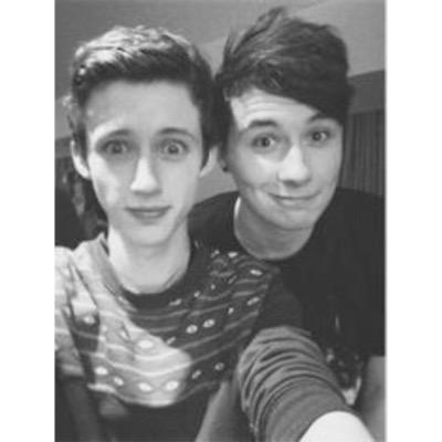 Free follow love from @fajitahowell :)