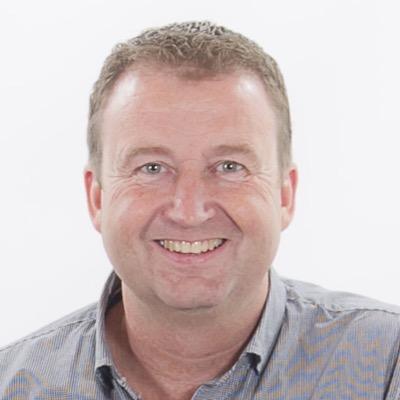 Wij zijn gespecialiceerd in spotrepair, uitdeuken zonder spuiten, schade herstel, auto electronica in de vorm van carkits,enz en airco,banden,.. heartforcars.nl