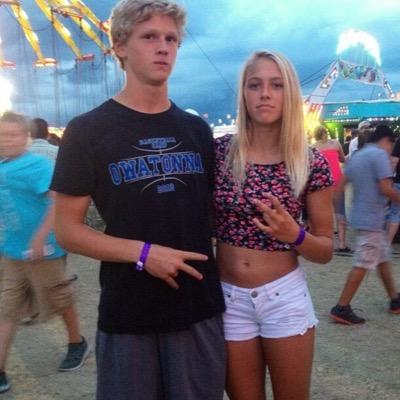 aligolberg11's profile picture. 