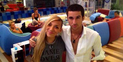 Unica cuenta del grupo TeamPaulistaRamirista. Apoyando a Paula&Luis de Gh15.
Componentes:Familiares y amigos de los concursantes.
¡Siguenos!