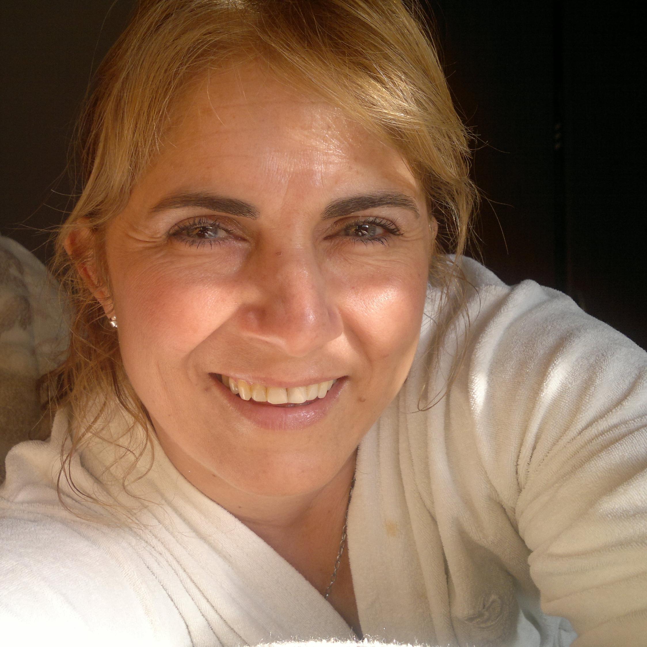 claudiavcoronel's profile picture. 