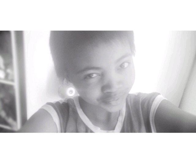 XO. I'm a sweet little lovely gun.                                                 Tahliah  Barnett