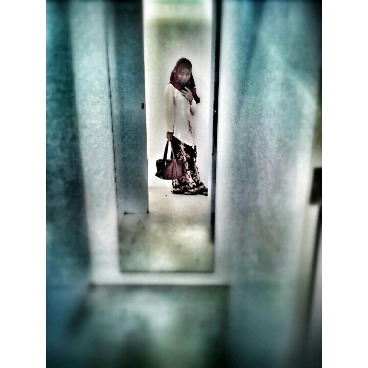 Ig - missjiha_  ,   wc - NajihaIbrahim ツ