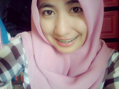 MifaOktaviani's profile picture. 