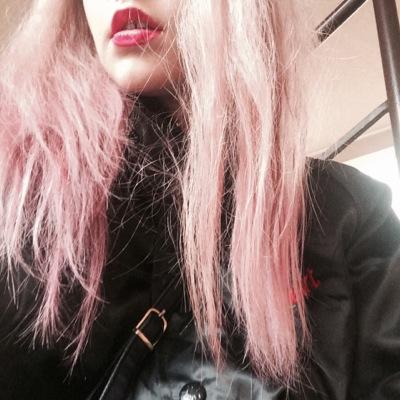 singmarla's profile picture. A little runaway girl from lithuanian village, once scavenged Paris with an old bridesmaid's dress and camera. Now she is back in Vilnius (Lithuania).