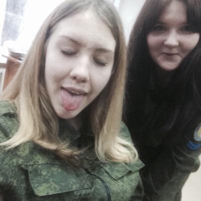 helpyourself473's profile picture. 