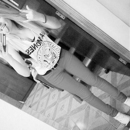 “Tenho medos bobos e coragens absurdas”     Belieber *-*