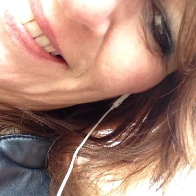 janthom31525213's profile picture. 