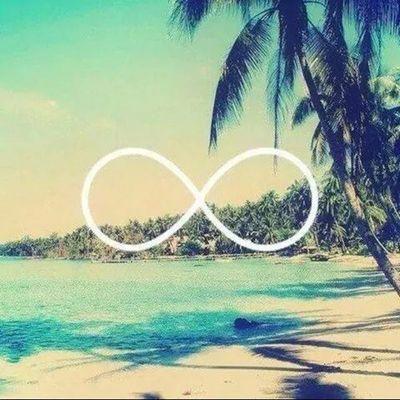 Profile Picture of Laury&nbsp;♥ (@LauraRau54) on Twitter