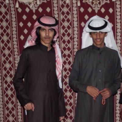 عتيبي ۆمن بغانيء ¿ محزمنَ ﻟہٌ يحتزم .