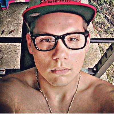 xTheGodfather_'s profile picture. -Big L- Word that shits about to get drastic soon I'm quick to blast a goon and break a motha fucka like a plastic spoon. Instagram - @xwhy_soserious