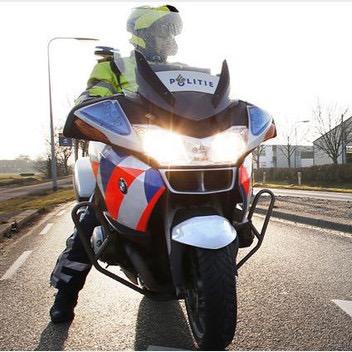 Voorkom boetes in de Dommelstraat. Meld als oom agent of neef BOA controleert en volg ons om te weten of er controles zijn!