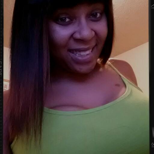 College Girl; Welding Major; Fuck You && Your Opinion; I Don't Bite Not Unless She Wants Me To ; Lost In Atlanta #TeamLesbian #TeamHeat #TeamLakers