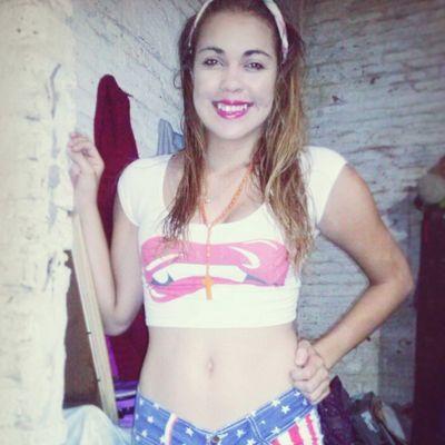 Jugadora de volley ball !! Amo a mi familia y mis amigas/os. Mi unico amor? el volley!!