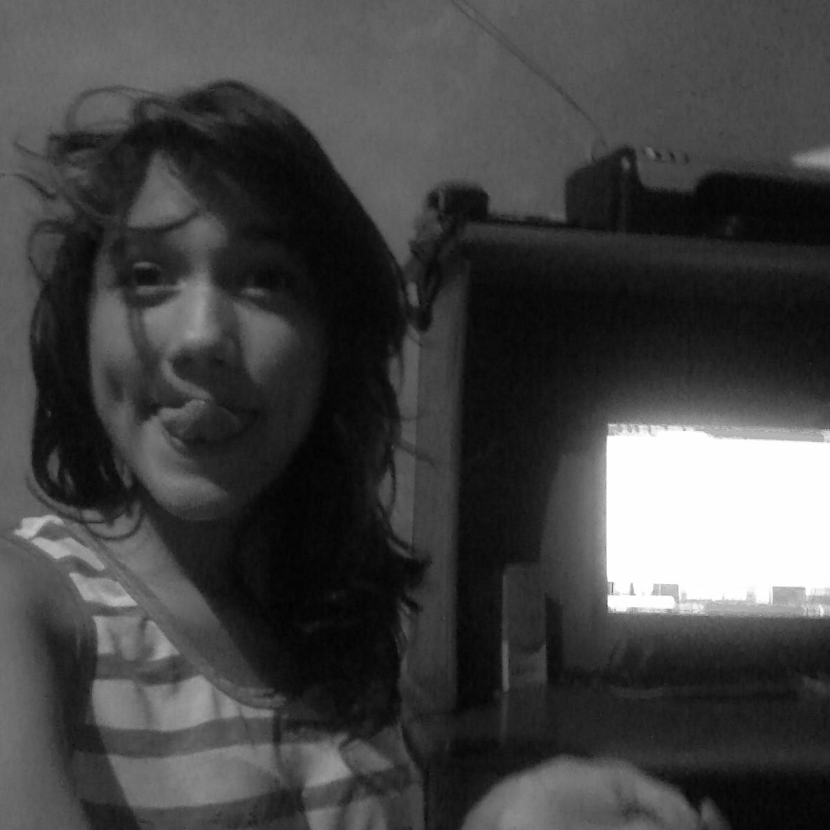 Rosibel_44's profile picture. hi i am ros I have 14 years follow me and I follow 1D One direction