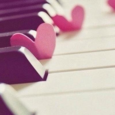 Camillou24's profile picture. 