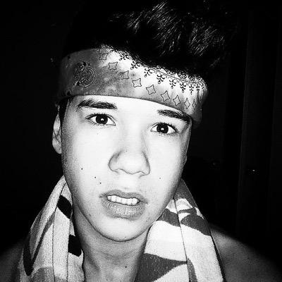 free follow from @DylanObf please follow her!