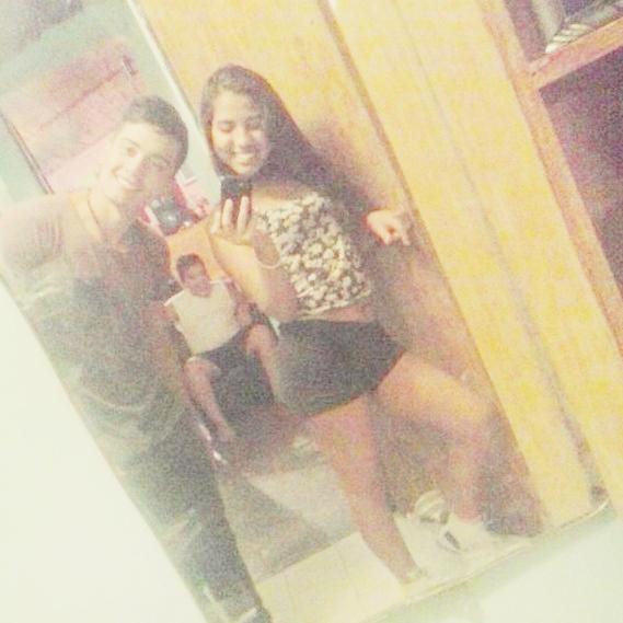 El secreto está en enamorarse de la persona que acepte tu locura.♥