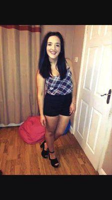 Newbee on this follow me and il follow back, Be yourself and not what others want you to be #lifesallaboutyourconfidence  :*