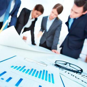 Ayudo a las personas realizando Análisis Financieros gratuitos, si estás interesado en informarte, mándame un correo a FinanzasSevilla@gmail.com