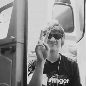 ✌️✌️