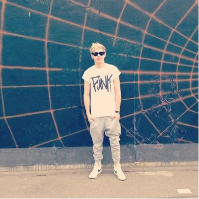HEY PLS RT THIS ILY https://t.co/yKMehTdqOJ