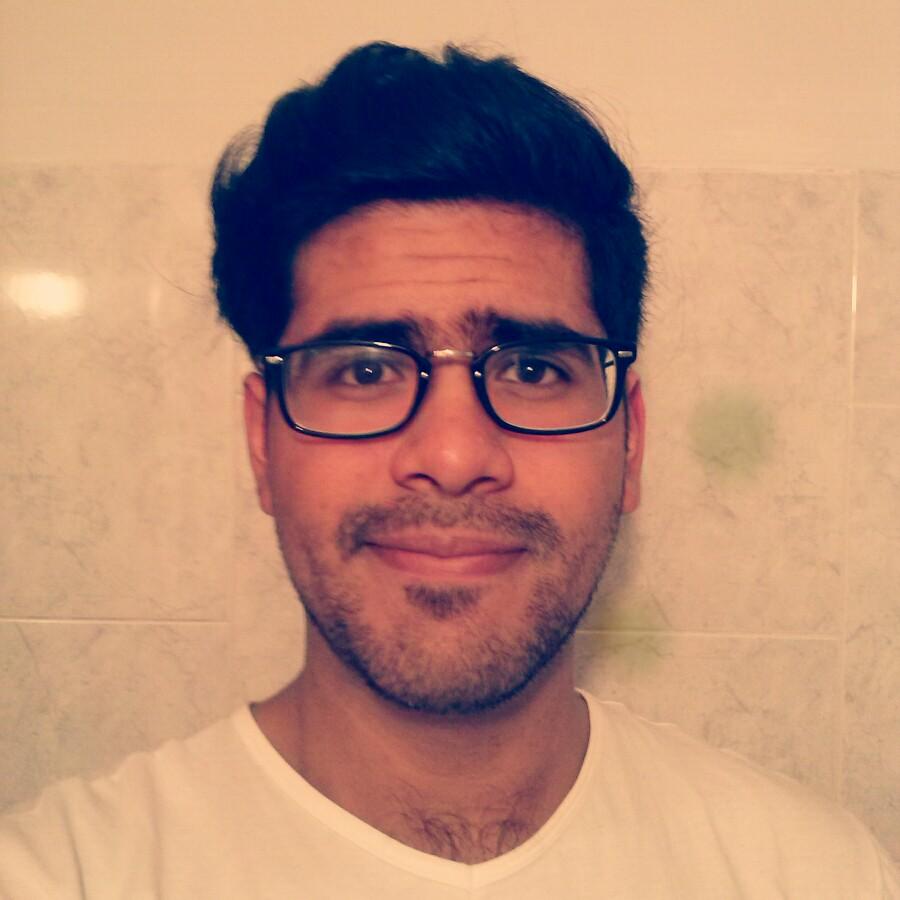 Aquí ando y ando.