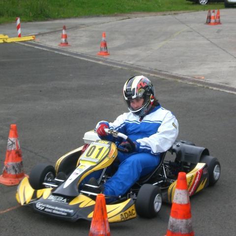 kartracerin400's profile picture. „Der Walter war der Senna des Rallyesports, und wir waren das erfolgreichste Team mit den größten Gegensätzen.(Christian Geistdörfer)