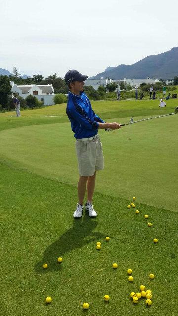 Ally_Snowdon's profile picture. My blood is blue #SACS.  I hit a little white ball around for fun :)                   Instagram- allysnowdon