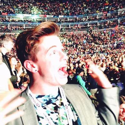 FREE FOLLOW OFF @idealwhitworth PLEASE FOLLOW ME ON THERE I WILL FOLLOW BACK