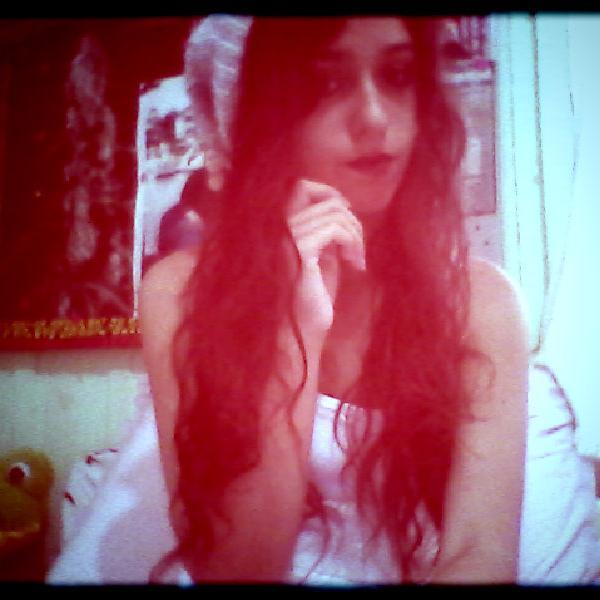 vocês riem de mim por  eu ser diferente e eu rio de vocês por serem todos iguais.  -bob marley  http://t.co/c640yDAH4p