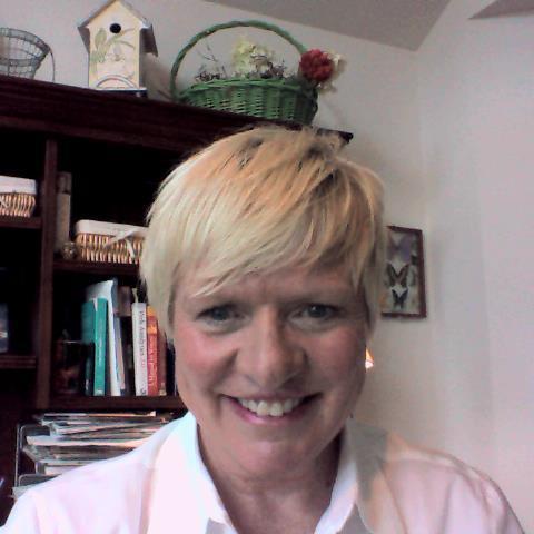 Sharing marketing experience and wisdom as well as handy facts and fun -- skiing, tennis, teenagers, cats, sustainable living, good food, travel