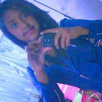 Swagg-belieber-me encanta la musica-kudai-me encantan los emo son cool. y tambien me gustan las supernovas..sigeme te sigo