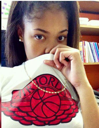 Queen P  numb. 1/5 of Charm