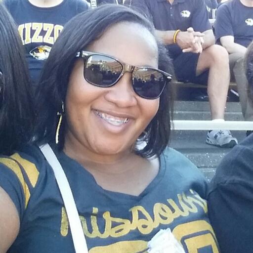 tiffwheelz's profile picture. I just like to smile. Smiling's my favorite.