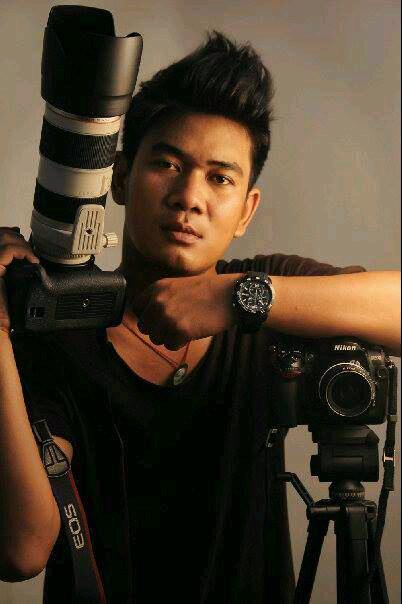 Menikmati setiap harmoni kehidupan.mencoba hidup idealis.apa bs? (Photo hollic)