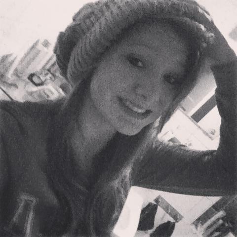 lisahofx's profile picture. 