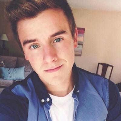 hello this account was made by three emotional teenage girls who like these six weird YouTubers☁️