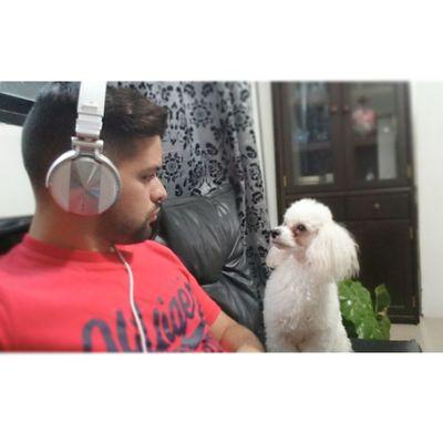 House Music DJ & Gamer. **** Venezolano **** -Just Music Brings Happiness- UCAT. https://t.co/raQPhgK59e