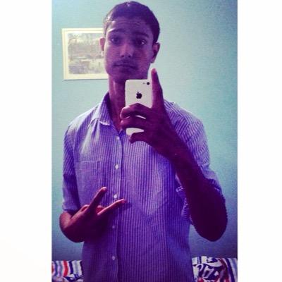#Chato, #Alegre, #Idiota, #Amigo, #Verdadeiro, #Segue de VOLTA? '