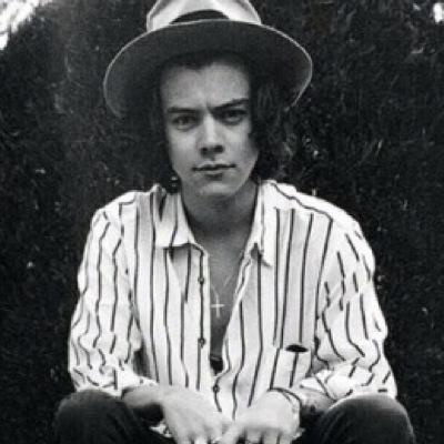 follow @basicaIIymalik
